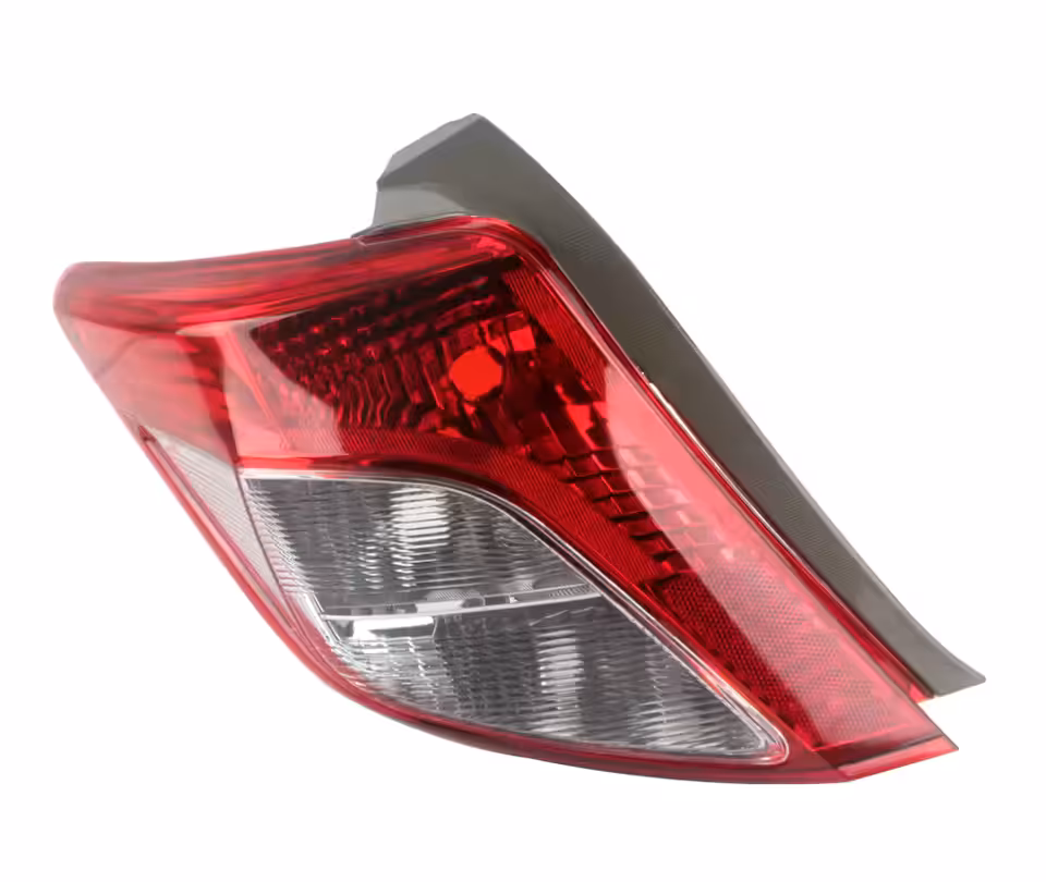 Feu arrière gauche voiture Toyota Yaris 3 2011-2020 – OEM 81561-52750